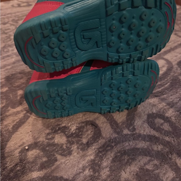 Burton Snowboard & Boots - Picture 12 of 12